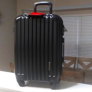 New Aer de Aer Premium Carry On Luggage Spinner - Super Light Weight, Ma…